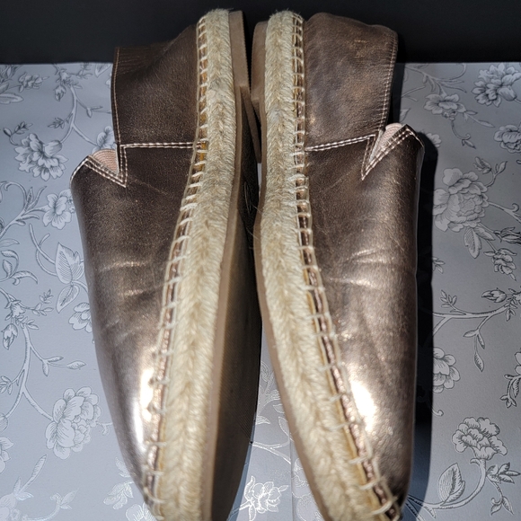 A New Day Rose Gold Espadrilles Women's Size 8 Floral Shoes - Picture 10 of 11